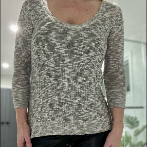 Soft Joie sweater - Picture 2 of 5
